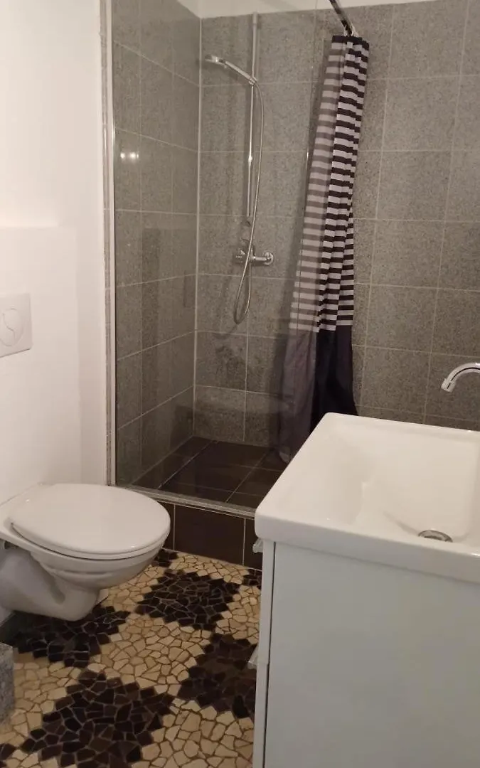 Mehrbett-Apartment 2 Citynah, Einfache Ausstattung هامبورغ